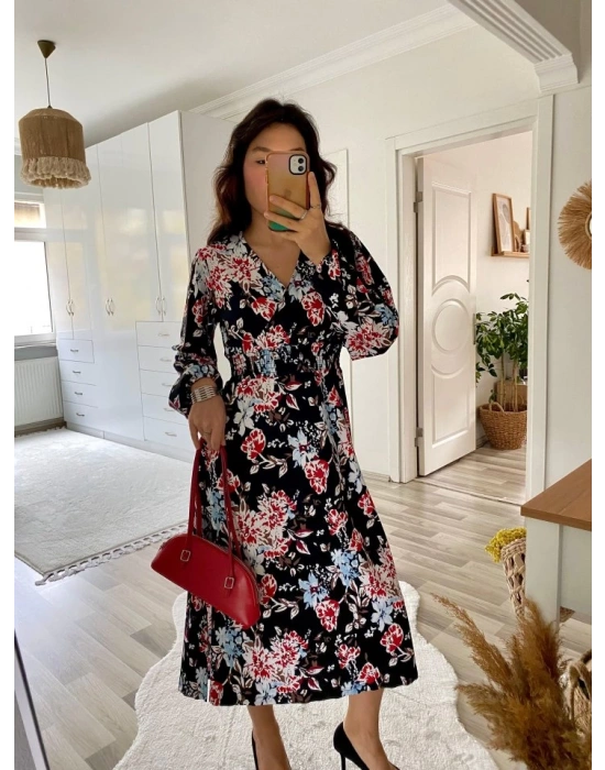 Kadın Uzun Kollu Kruvaze Yaka Beli Lastikli Yandan Yırtmaçlı Desenli Dalgıç Elbise