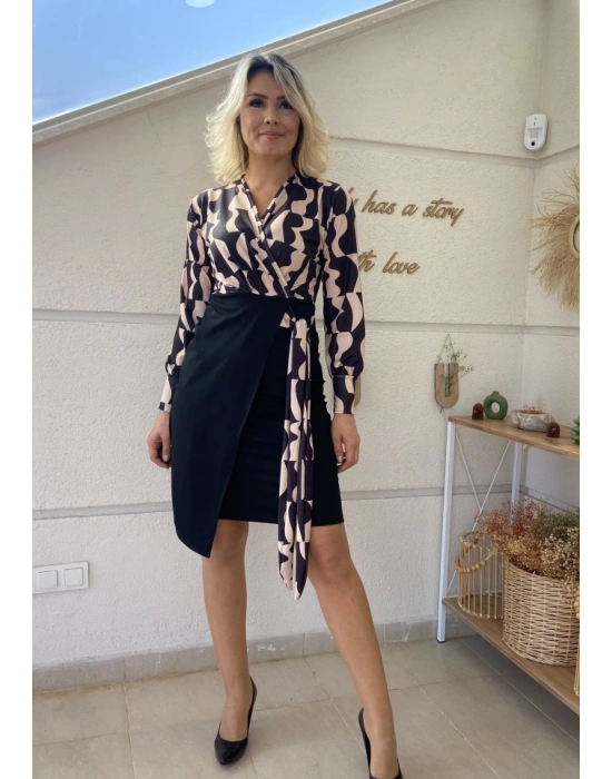 Kadın Uzun Kollu Kruvaze Yaka Dijital Baskılı Fiyonk Detay Dalgıç Kumaş Elbise