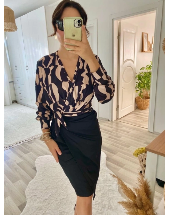 Kadın Uzun Kollu Kruvaze Yaka Dijital Baskılı Fiyonk Detay Dalgıç Kumaş Elbise