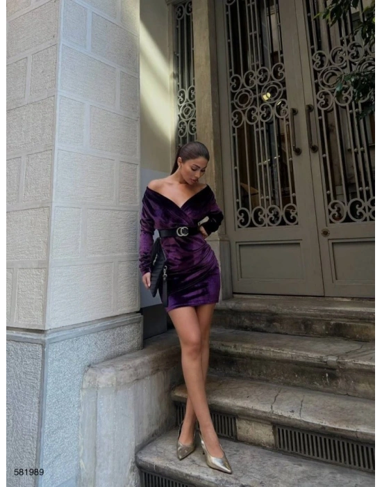 Kadın Uzun Kollu Kruvaze Yaka Omuz Dekolteli Kemer Dahil ini Kadife Elbise