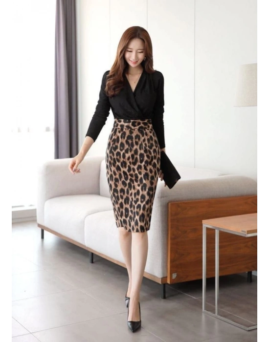 Kadın Uzun Kollu Kruvaze Yaka üst Ithal Krep Alt Dalgıç Leopar Detaylı Elbise