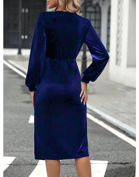 Kadın Uzun Kollu Kruvaze Yaka Yanlardan Büzgü Detaylı Yırtmaçlı Kadife Elbise