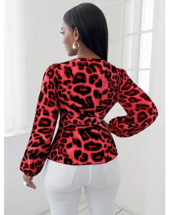 Kadın Uzun Kollu Kruvaze Yakalı Belden Kuşaklı Leopar Desenli Süprem Bluz