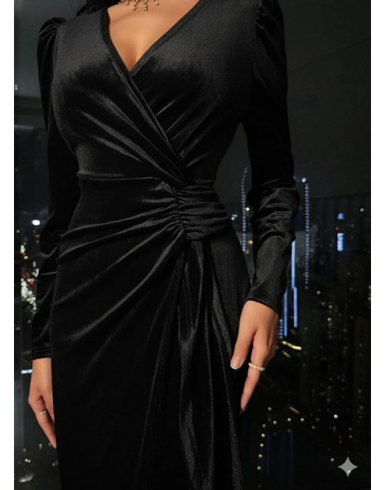 Kadın Uzun Kollu Kruvaze Yakalı Yandan Büzgülü Midi Kadife Elbise