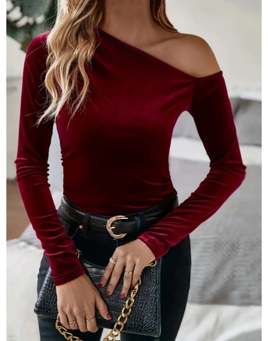 Kadın Uzun Kollu Tek Omuzu Açık Asimetrik Kesim Yaka Detaylı Kadife Bluz