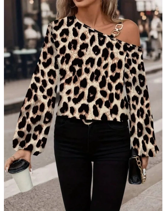 Kadın Uzun Kollu Tek Omuzu Açık Tokalı Leopar Desenli Modal Bluz