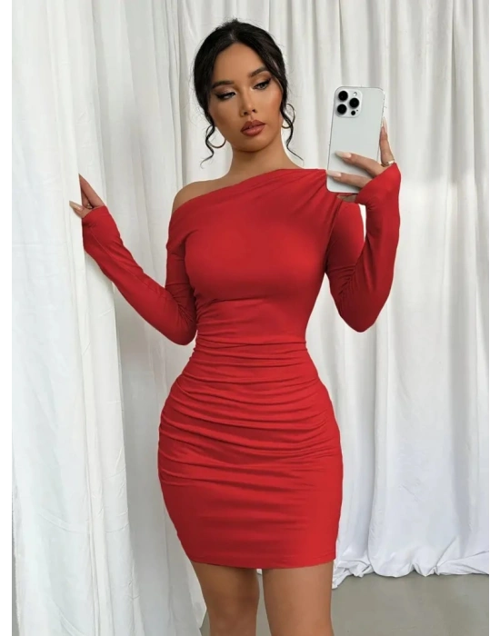 Kadın Uzun Kollu Tek Omuzu Açık Yanlardan Büzgülü Kısa Sandy Elbise