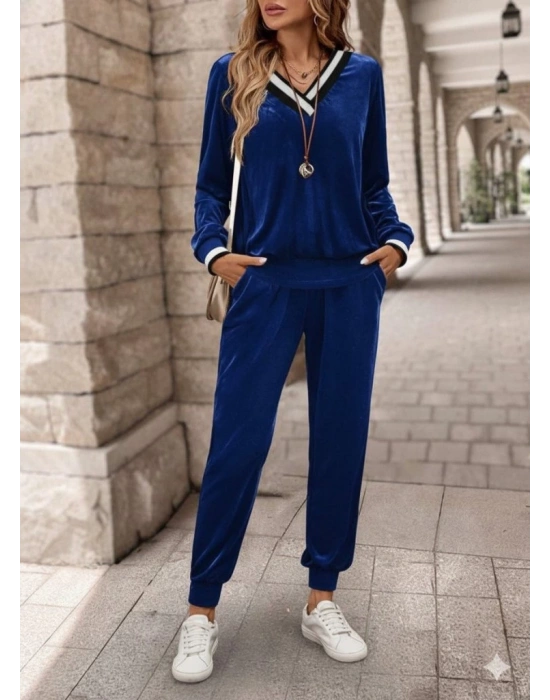 Kadın Uzun Kollu V Yaka Kadife Bluz Ve Pantolon Ikili Takım