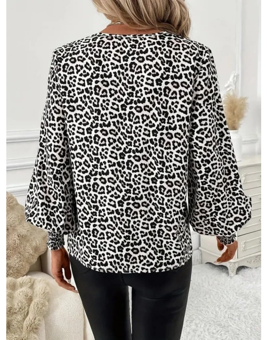 Kadın Uzun Kollu V Yaka Kollar Gipe Detaylı Leopar Desenli Süprem Bluz