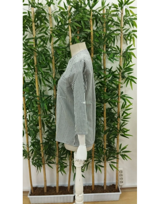 Kadın Uzun Kollu V Yakalı Cepli Dokuma Gömlek