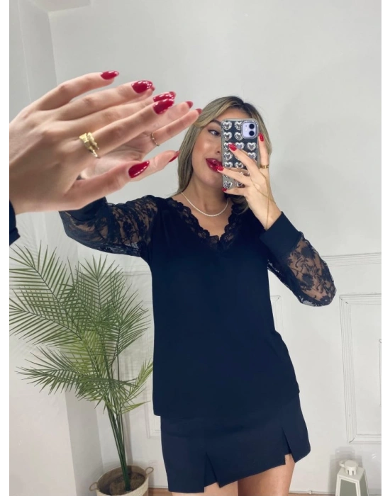 Kadın Uzun Kollu V Yakalı Dantel Detaylı Viskon Bluz