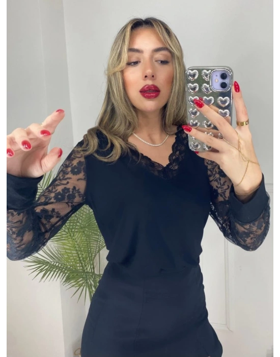 Kadın Uzun Kollu V Yakalı Dantel Detaylı Viskon Bluz