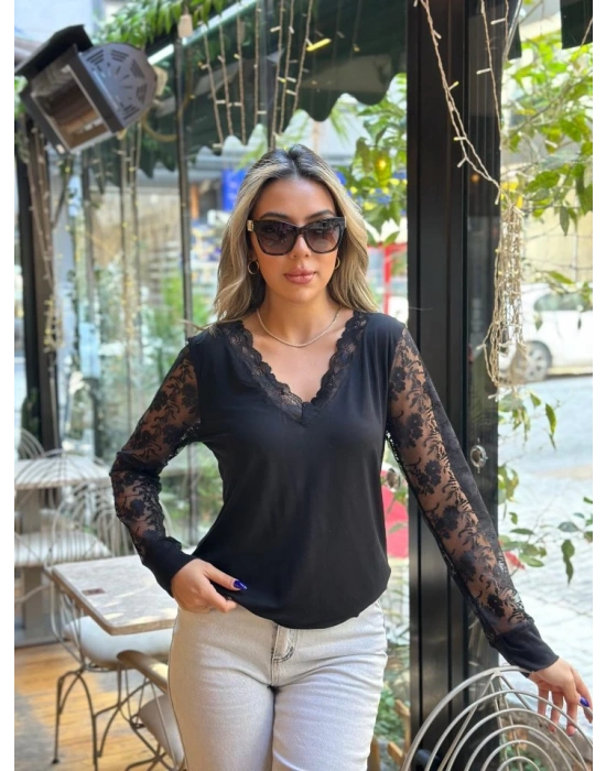 Kadın Uzun Kollu V Yakalı Dantel Detaylı Viskon Bluz