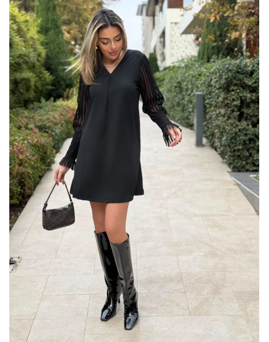 Kadın Uzun Kollu V Yakalı Kolları Tül Detay Kısa Krep Elbise