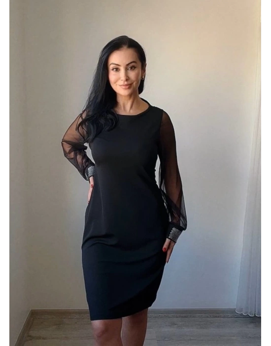 Kadın Uzun Kollu Yakası Yanlardan Hafif Açık Kollar Tül Ve Taş Detay Kısa Krep Elbise