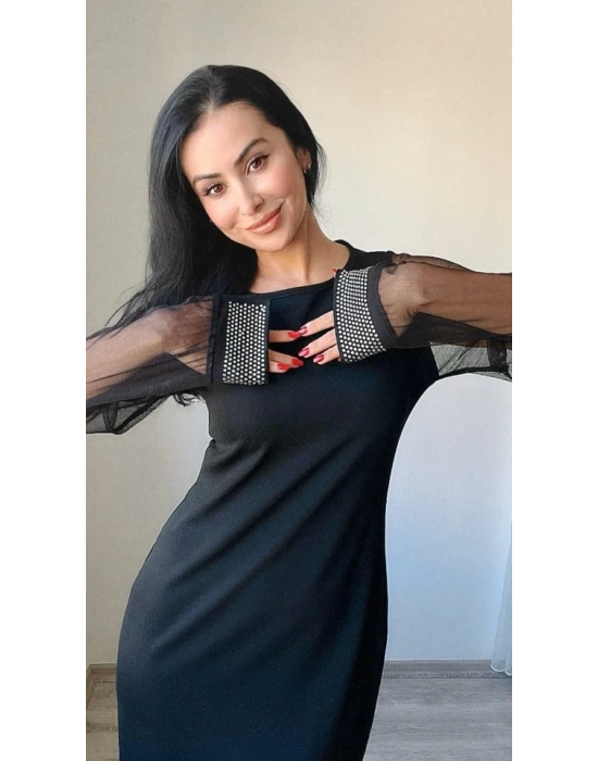 Kadın Uzun Kollu Yakası Yanlardan Hafif Açık Kollar Tül Ve Taş Detay Kısa Krep Elbise