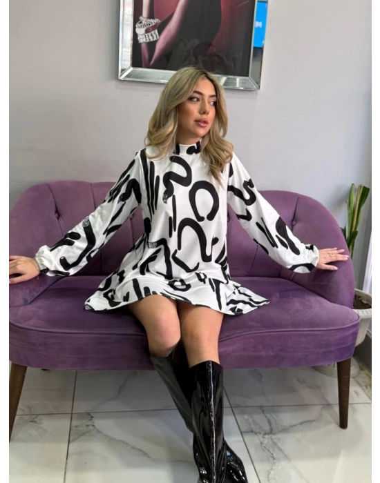 Kadın Uzun Kollu Yarı Balıkçı Yaka Desenli Kısa Dalgıç Elbise