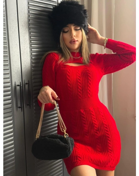 Kadın Uzun Kollu Yarı Balıkçı Yaka Pencere Göğüs Detay Mini Triko Elbise