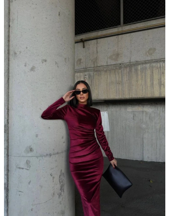 Kadın Uzun Kollu Yarım Balıkçı Yaka Büzgü Detay Kadife Kumaş Elbise