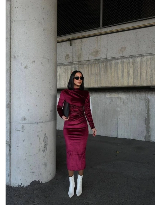 Kadın Uzun Kollu Yarım Balıkçı Yaka Büzgü Detay Kadife Kumaş Elbise