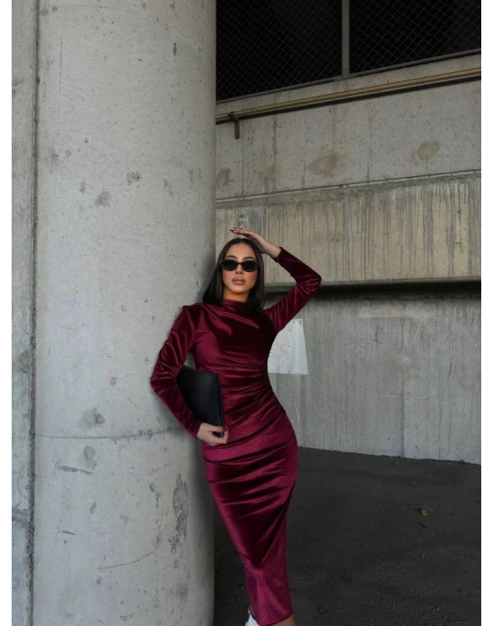 Kadın Uzun Kollu Yarım Balıkçı Yaka Büzgü Detay Kadife Kumaş Elbise