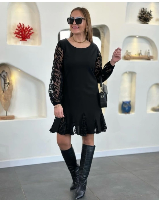 Kadın Uzun Kollu Yuvarlak Yaka Kol Ve Etek Ucu Dantelli Kısa Ithal Krep Elbise