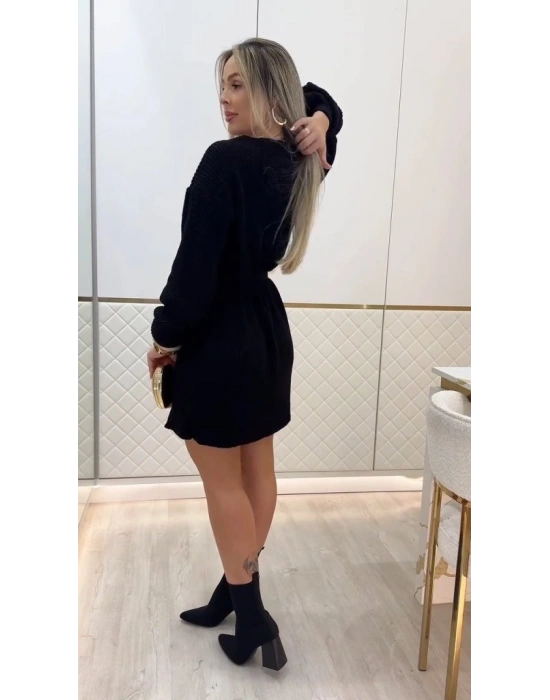 Kadın Uzun Kollu Yuvarlak Yakalı Kısa Triko Elbise