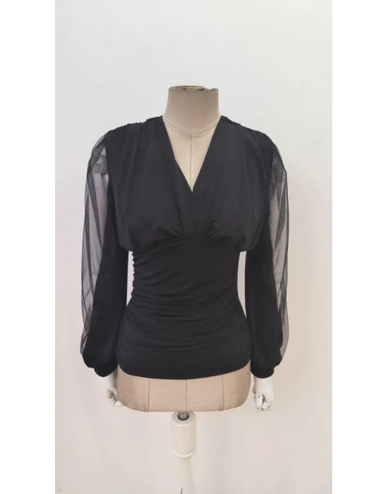 Kadın Uzun Yırtmaç Tül Detaylı Derin V Yakalı Sandy Bluz