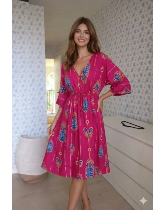 Kadın V Yaka Beli Bağçık Detay Etnik Desen Baskılı Midi Boy Elbise