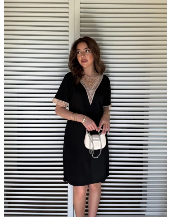 Kadın V Yaka Güpürlü İki İplik Elbise