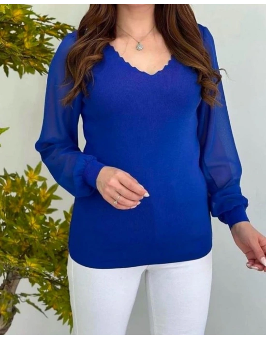 Kadın V Yaka Kolları Dökümlü Tül Detay Triko Bluz