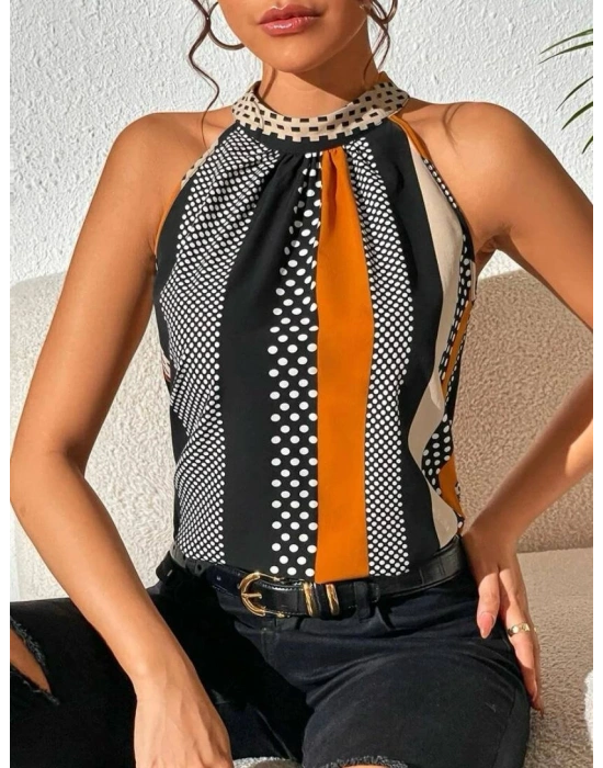 Kadın Yarım Balıkçı Yaka Kolsuz Mikro Bluz