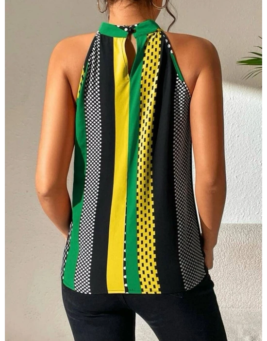 Kadın Yarım Balıkçı Yaka Kolsuz Mikro Bluz