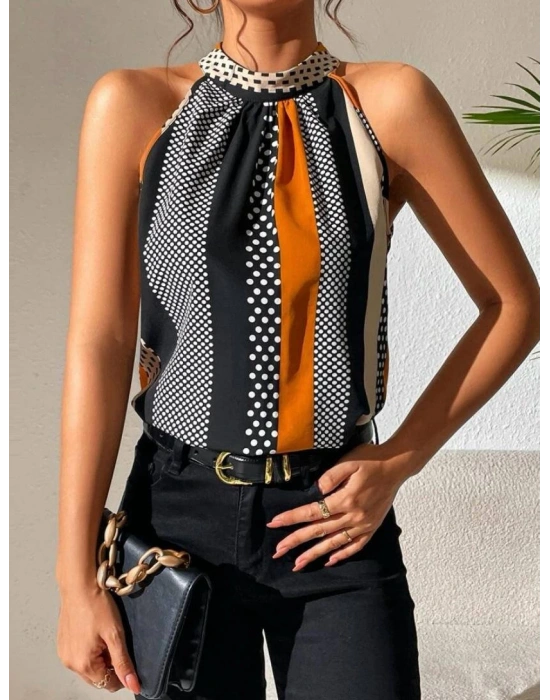 Kadın Yarım Balıkçı Yaka Kolsuz Mikro Bluz