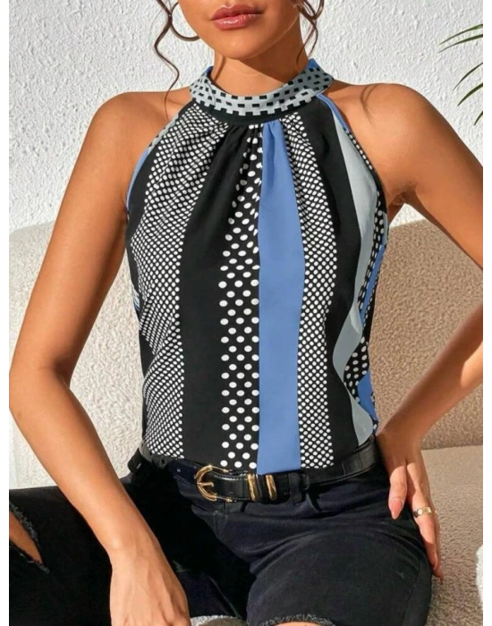 Kadın Yarım Balıkçı Yaka Kolsuz Mikro Bluz