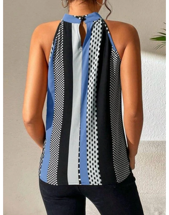 Kadın Yarım Balıkçı Yaka Kolsuz Mikro Bluz