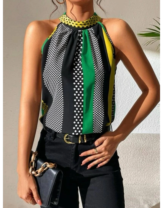 Kadın Yarım Balıkçı Yaka Kolsuz Mikro Bluz