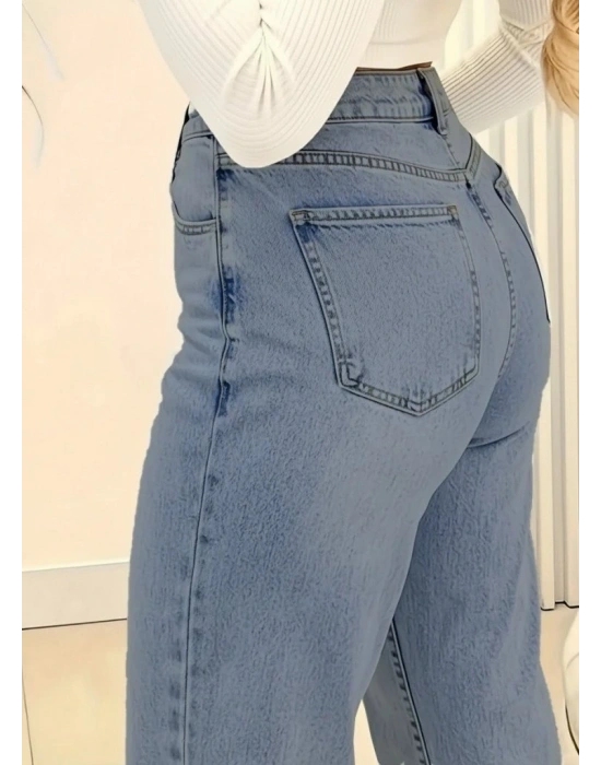 Kadın Yüksek Bel Cepli Paçaya Doğru Geniş Kot Pantolon