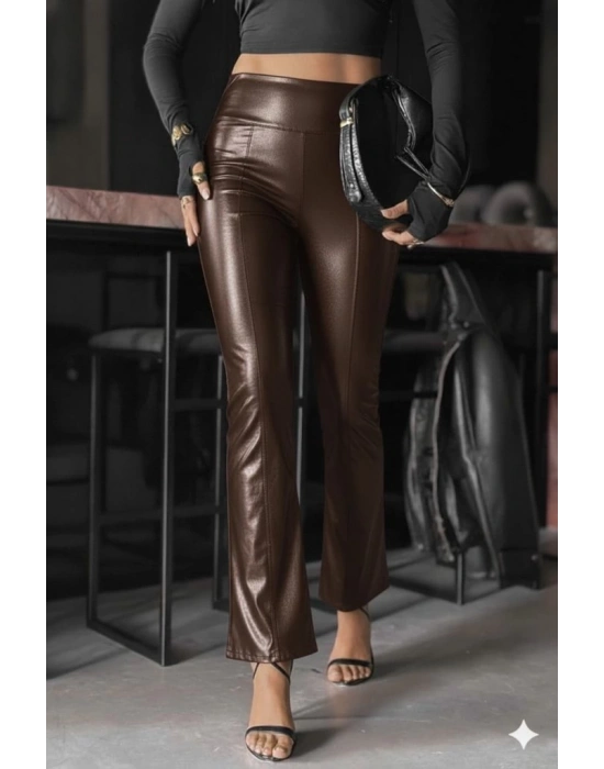 Kadın Yüksek Bel Paçaya Doğru Geniş Deri Pantolon