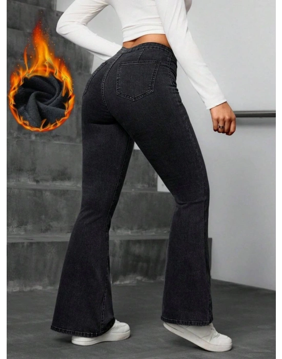 Kadın Yüksek Bel Tek Düğmeli Paçaya Doğru Genişleyen Kot Pantolon