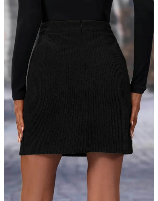 Kadın Yüksek Belli Etek Ucu Asimetrik Yırtmaç Detay Kadife Mini Etek