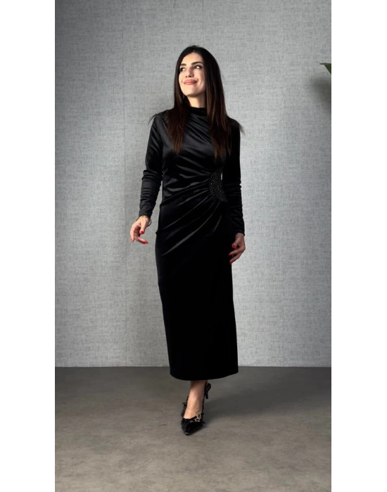 Kadınbalıkçı Yaka Büzgü Ve Taş Işleme Detay axi Boy Kadife Elbise