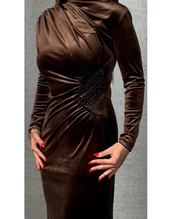 Kadınbalıkçı Yaka Büzgü Ve Taş Işleme Detay Maxi Boy Kadife Elbise