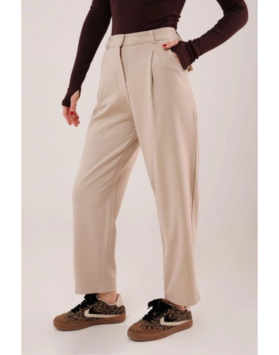 Kapama Cep Detaylı Krem Pantolon