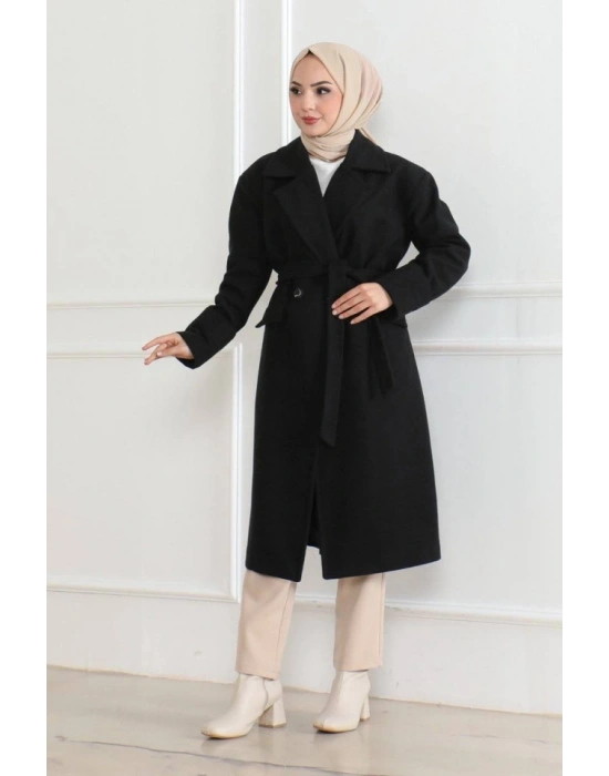 Kaşe Kaban – Uzun Boy Kruvaze Yaka, Kuşaklı Tesettür Kışlık Kaban, Astarlı Şık Yünlü Dokuma Oversize Rahat Kalıp, Cepli Modern Kaşe Mont Modeli  iyah