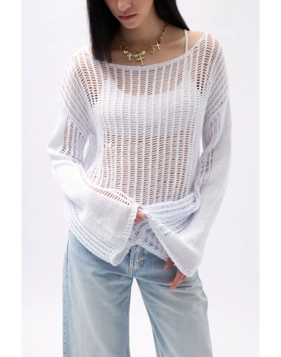 Kayık Yaka Ajurlu Bluz