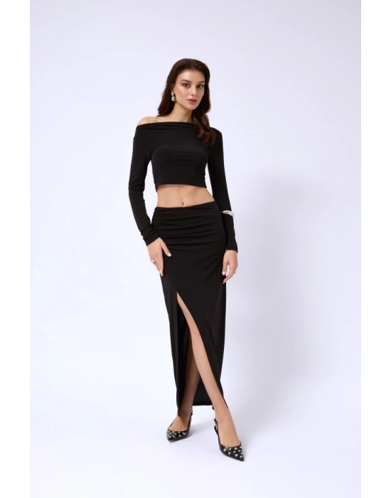 Kayık Yaka Uzun Kol Bluz