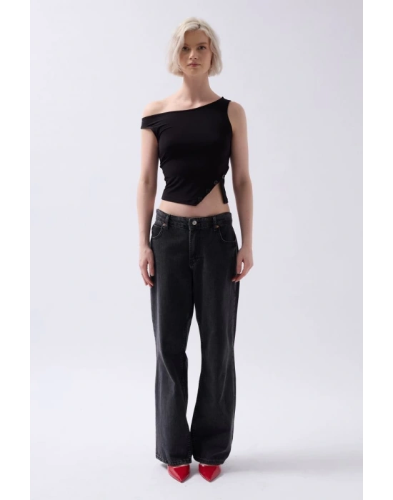 Kayık Yaka Yırtmaç Detay Bluz