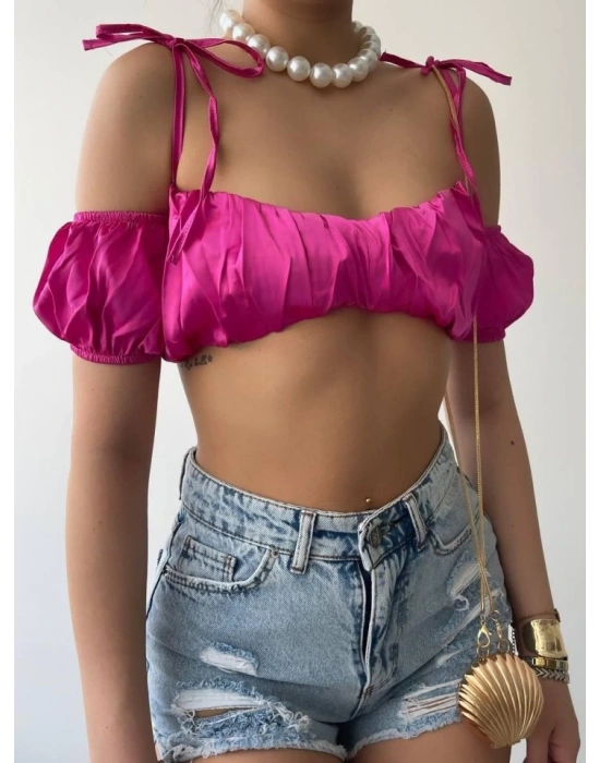 Kelsey aten Büstiyer