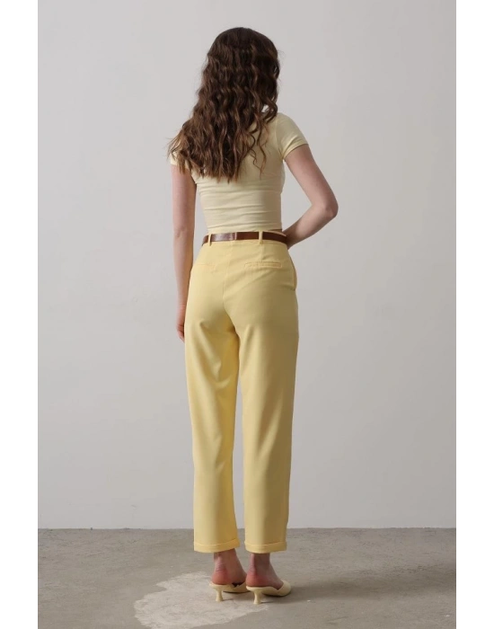 Kemerli Havuç Pantolon  Sarı